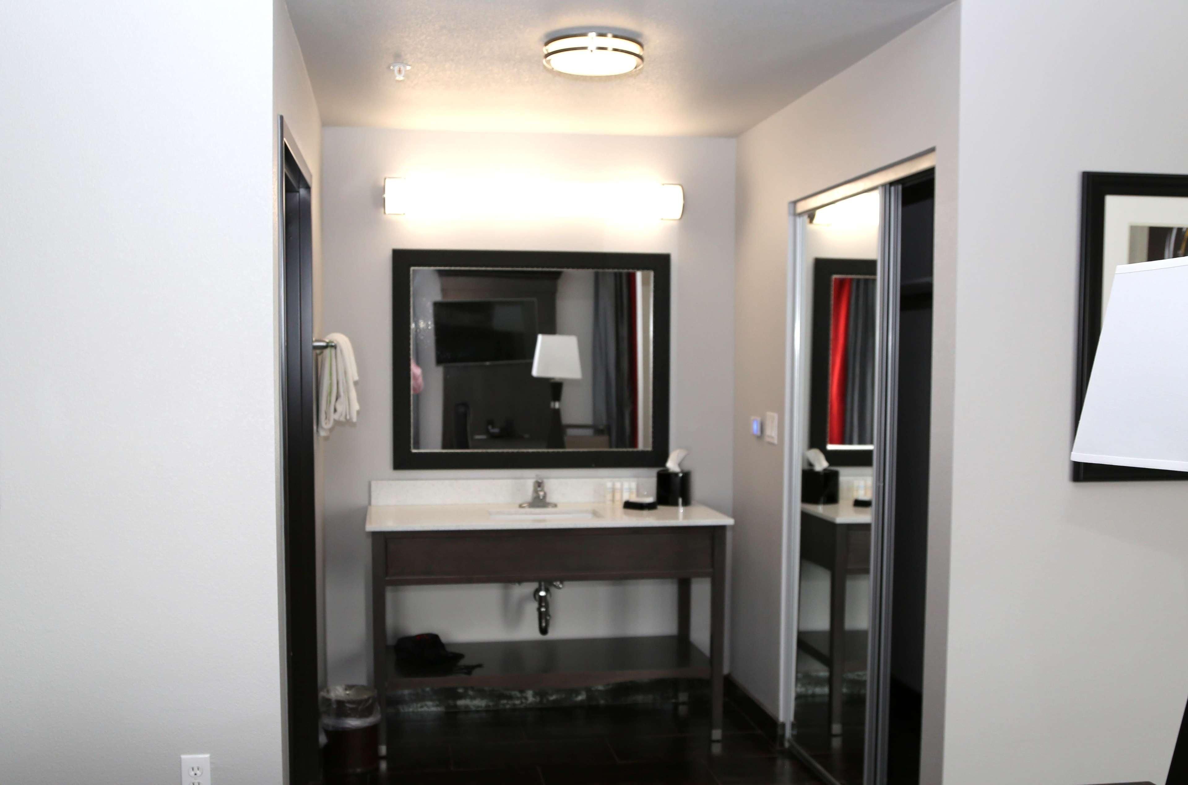 Quality Inn & Suites Pearsall Εξωτερικό φωτογραφία