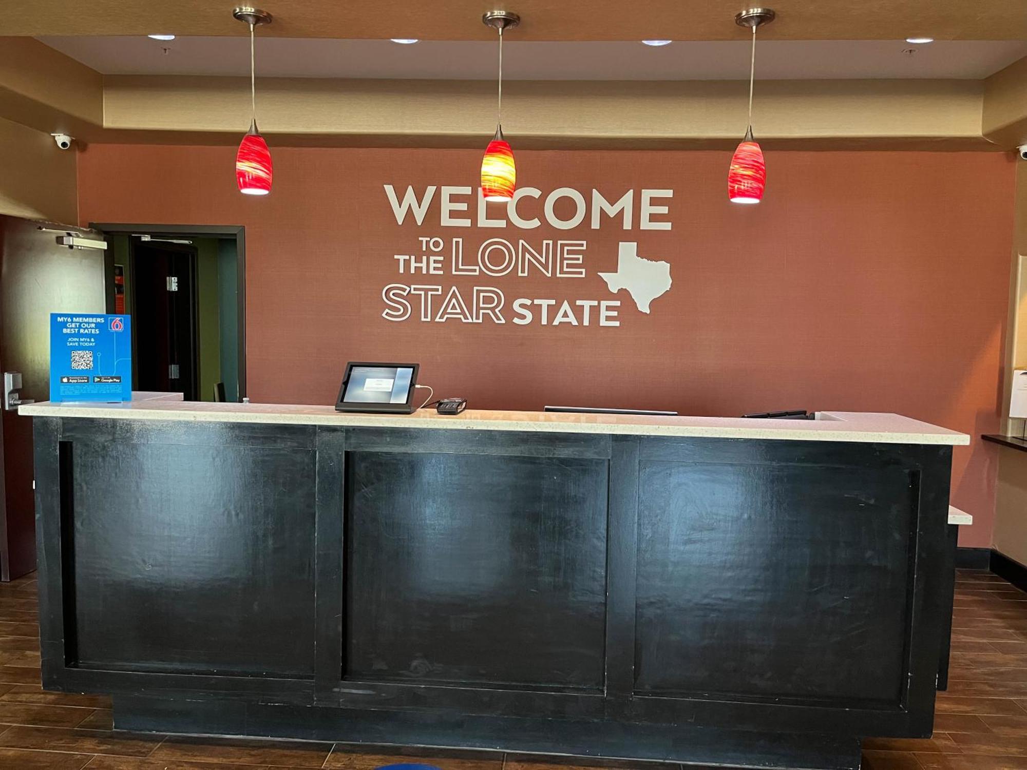 Quality Inn & Suites Pearsall Εξωτερικό φωτογραφία